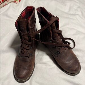 Kodiak Brown Lace Up Women's Boots